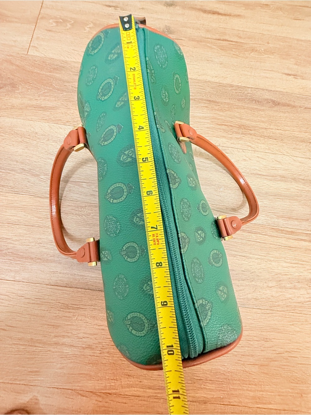 Vintage Capezio Green Patterned Satchel with Tan Trim - Picture 9 of 10